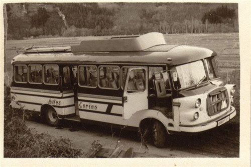 O 8097 ( de volante a la derecha, comprado a Empresa Hernández en 1960)