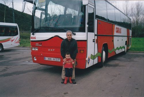 DAF PINTADO EN ROJO 2003