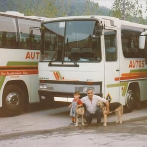 Marcos y Antonino con Paca y Tola , 1999