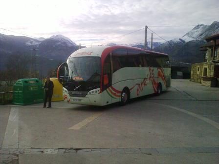 AUTO CORIAS