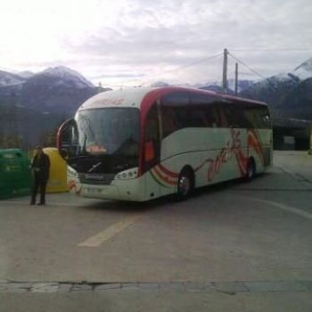 AUTO CORIAS